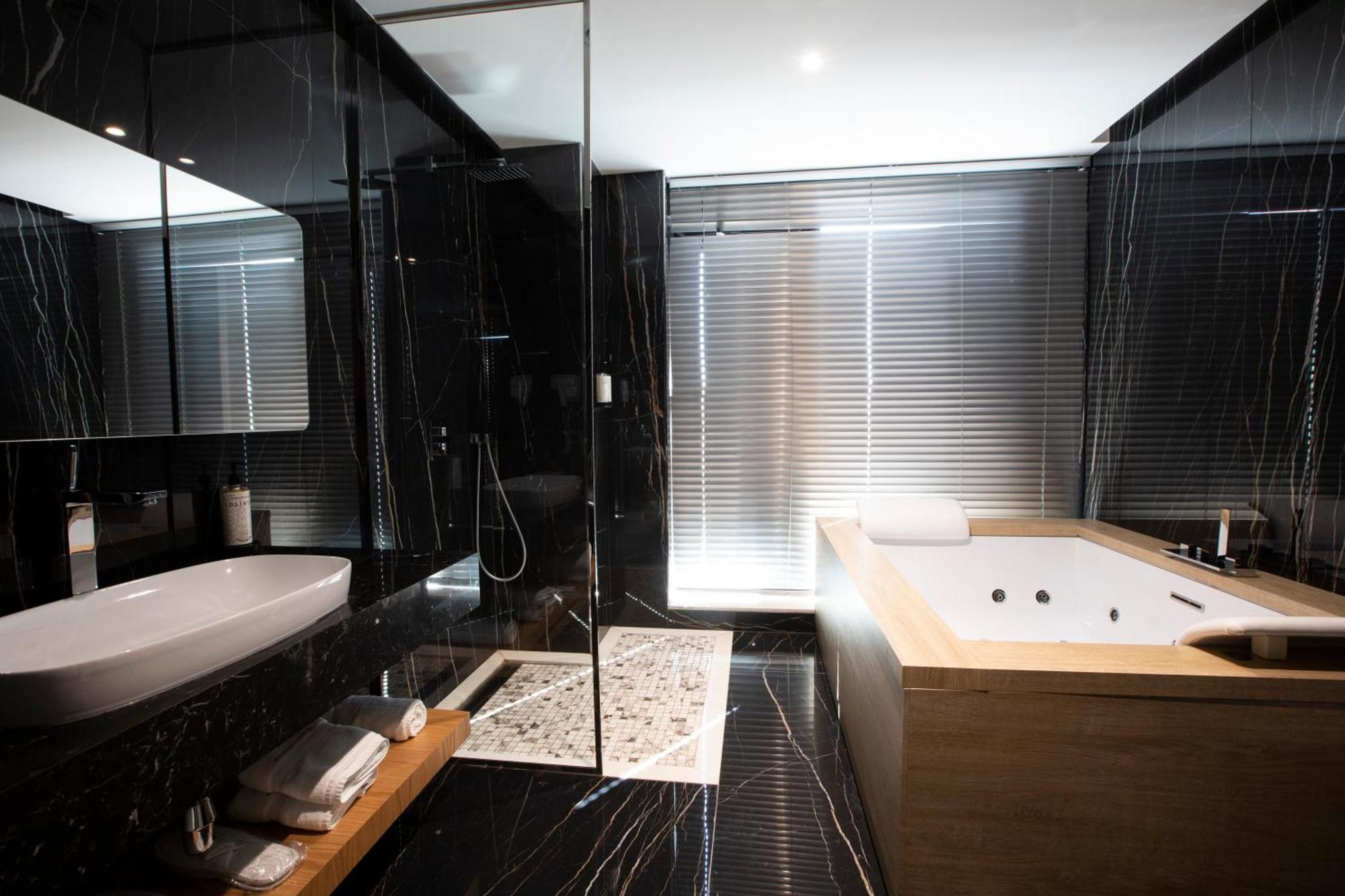 Marinaj Hotel & Spa Tirana Eksteriør billede