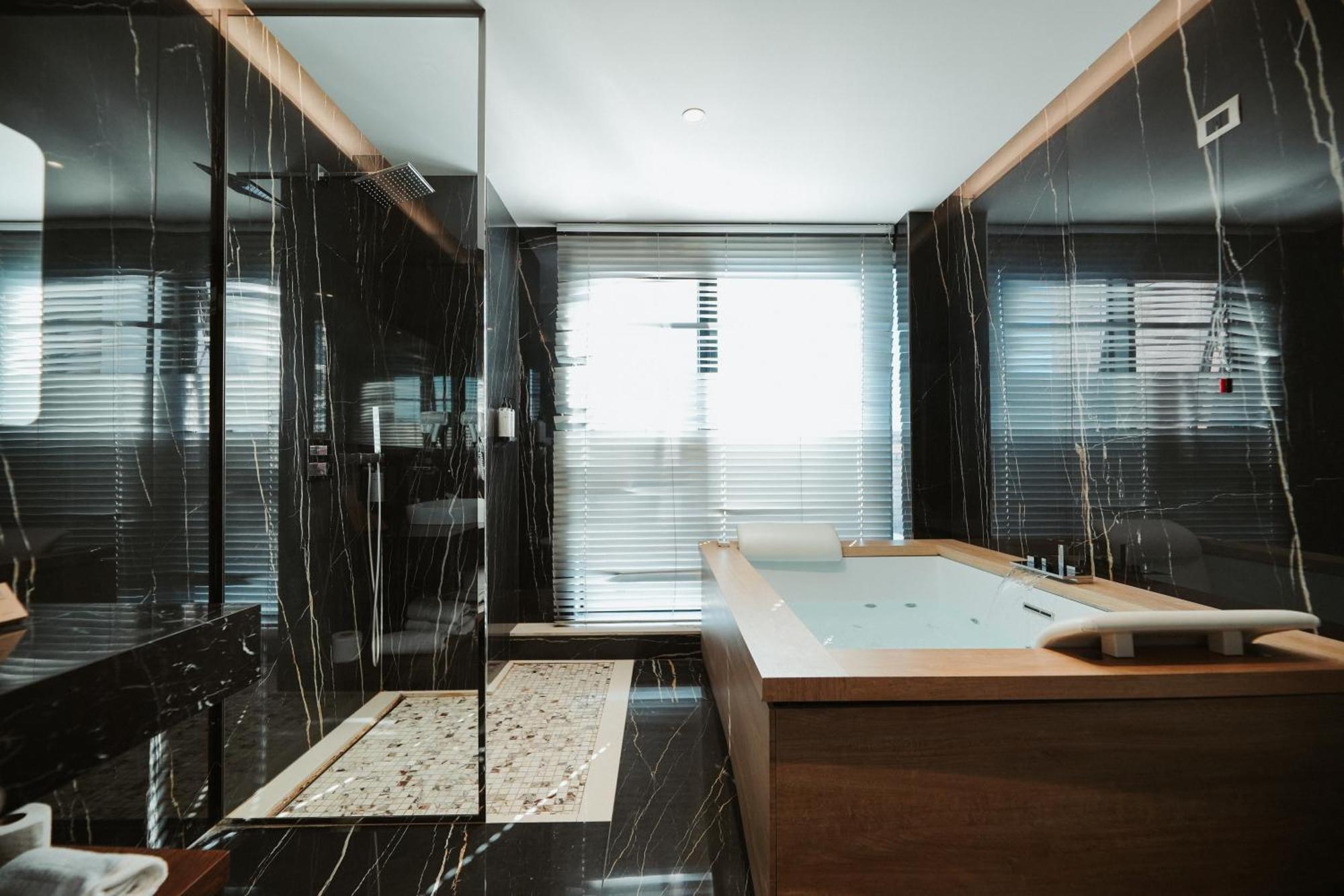 Marinaj Hotel & Spa Tirana Eksteriør billede