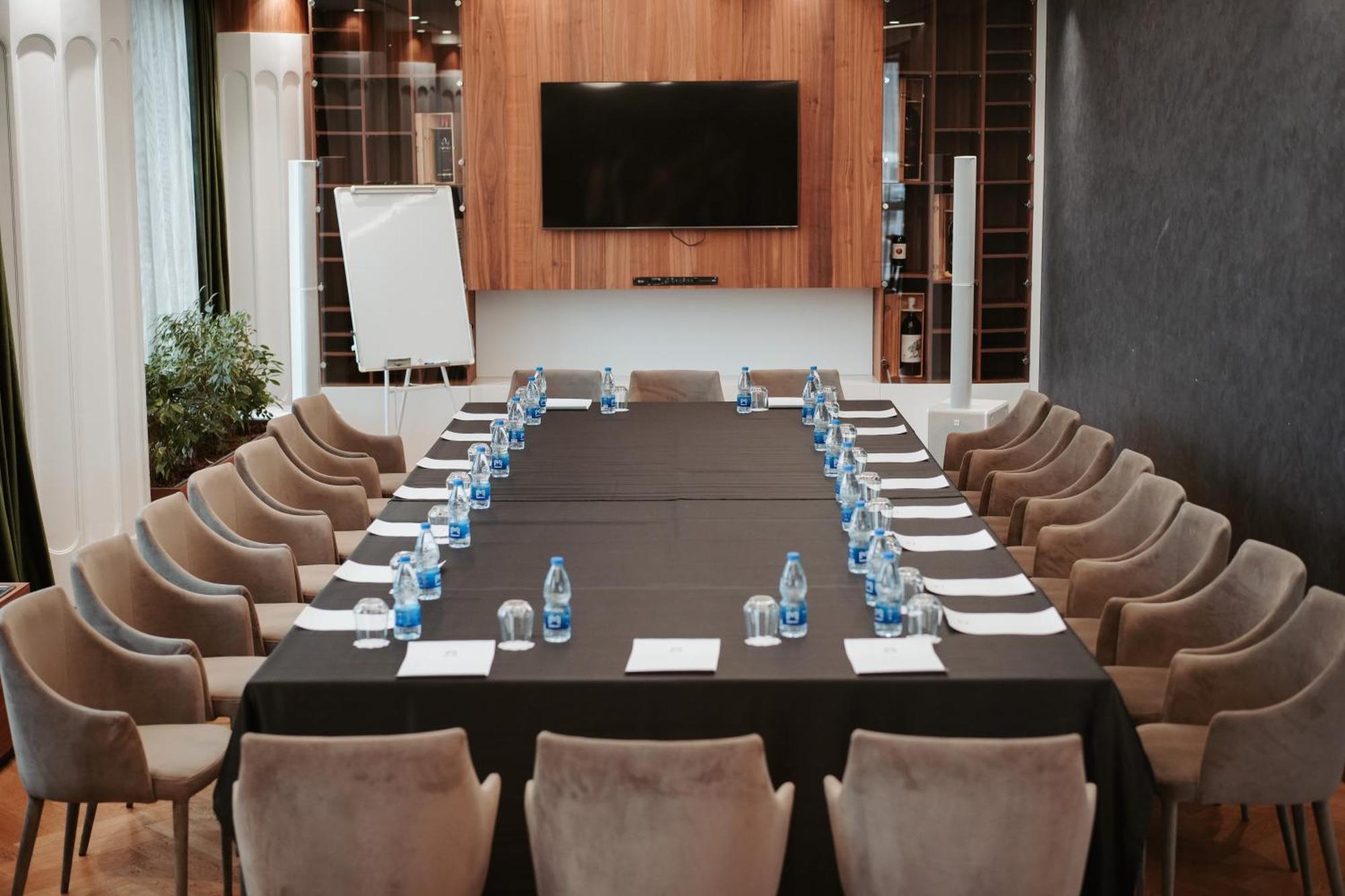 Marinaj Hotel & Spa Tirana Eksteriør billede